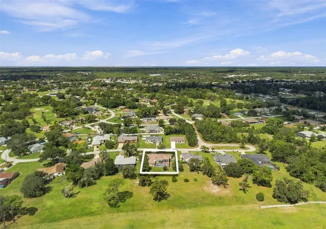 Photo 3 of Single family home for sale at 10242 Swanson Ct, Spring Hill, FL 34608 | MLS# W7889106 | Listing updated on 2026-09-16
