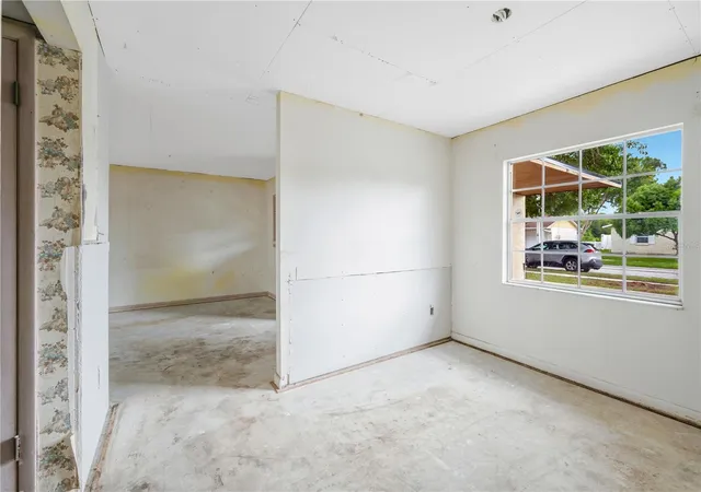 Photo 17 of Single family home for sale at 410 Timber Crk Dr, Brandon, FL 33510 | MLS# TB8544520 | Listing updated on 2026-09-04