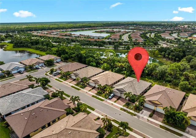 Photo 3 of House for sale at 12099 Firewheel Pl, Venice, FL 34293 | MLS# D6148638 | Listing updated on 2026-09-16