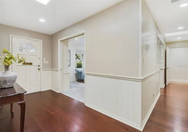 Photo 4 of Single family home for sale at 1501 Oranole Rd, Maitland, FL 32751 | MLS# O6438242 | Listing updated on 2026-10-04