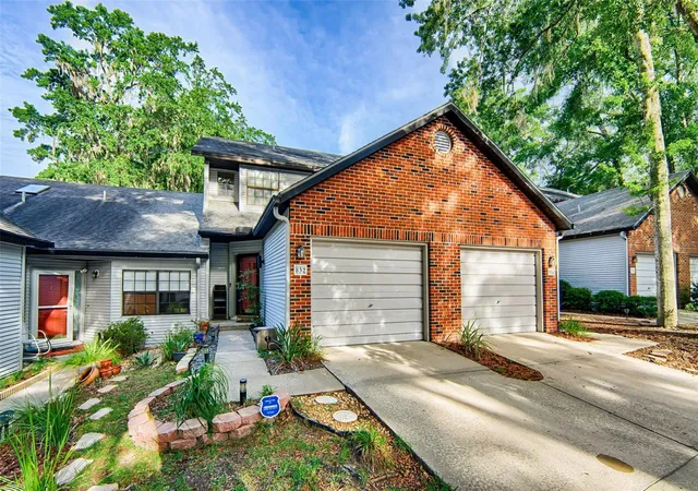 Townhouse for sale at 832 NW 42nd Terrace, GAINESVILLE, FL 32605 | MLS# GC543176