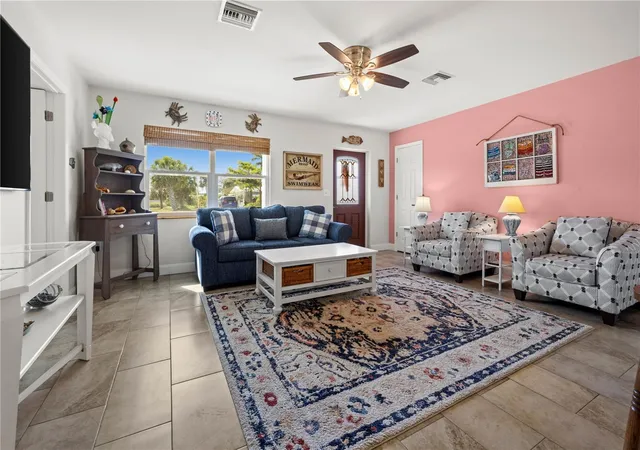 Photo 4 of Single family home for sale at 7035 Duke St, Englewood, FL 34224 | MLS# D6148639 | Listing updated on 2026-09-07