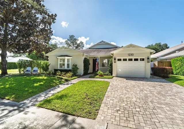 Photo 1 of Single family home for sale at 1230 Norwood Pl, Orlando, FL 32804 | MLS# O6438254 | Listing updated on 2026-09-22