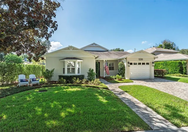 Photo 3 of Single family home for sale at 1230 Norwood Pl, Orlando, FL 32804 | MLS# O6438254 | Listing updated on 2026-09-22