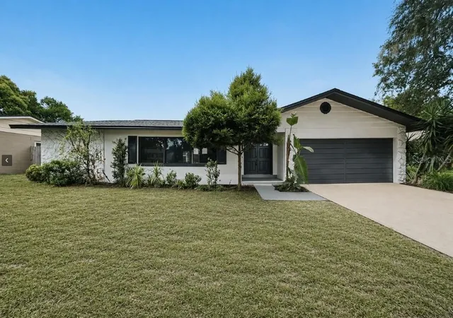 Photo 1 of Sale Pending at 2109 Cree Trl, Casselberry, FL 32707 | MLS# O6438262 | Listing updated on 2026-09-21