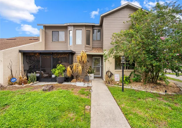 Photo 2 of Townhouse for sale at 656 Olympic Dr #17-3, Ocoee, FL 34761 | MLS# TB8544574 | Listing updated on 2026-10-05