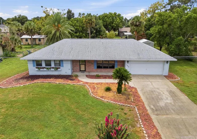 Photo 1 of Sale Pending at 5250 Fredrick Rd, Fruitland Park, FL 34731 | MLS# G5117263 | Listing updated on 2026-09-19