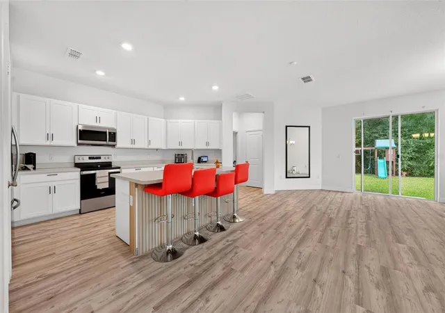 Photo 4 of Single family home for sale at 16336 Winding Preserve Cir, Clermont, FL 34714 | MLS# O6438265 | Listing updated on 2026-09-24