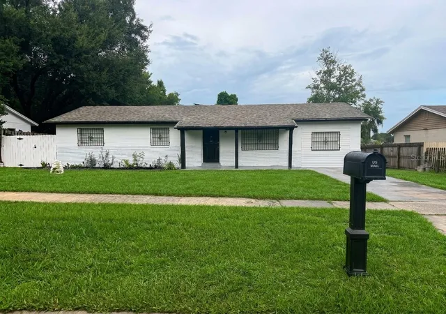 Photo 1 of Single family home for sale at 7927 Arabian Pl, Orlando, FL 32818 | MLS# O6438283 | Listing updated on 2026-09-13