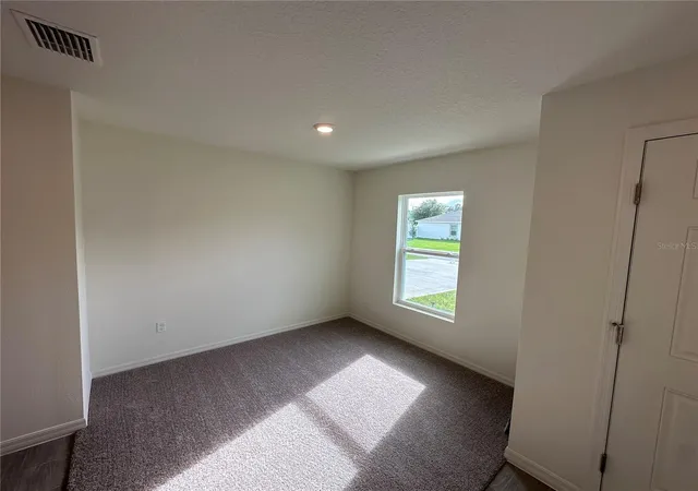 Photo 2 of Single family home for sale at 7 Reidsville Dr, Palm Coast, FL 32164 | MLS# C7530252 | Listing updated on 2026-09-15