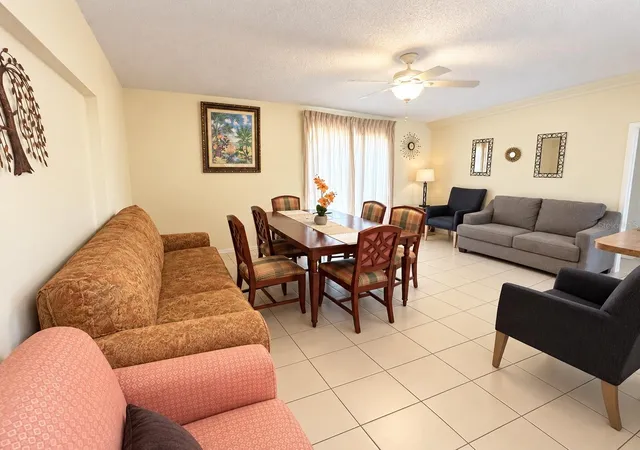 Photo 2 of Single family home for sale at 6233 Oakcrest Cir, Orlando, FL 32808 | MLS# O6438298 | Listing updated on 2026-09-04