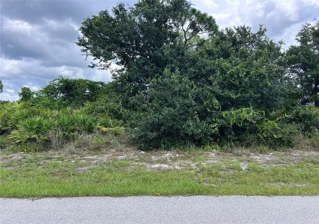 Photo 11 of Sale Pending at 4210 Barnes Ln, Port Charlotte, FL 33981 | MLS# D6148642 | Listing updated on 2026-09-13