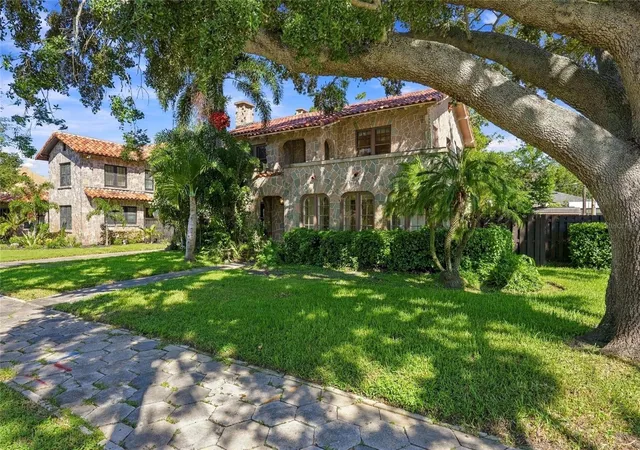 Photo 2 of Single family home for sale at 955 39th Avenue N, Saint Petersburg, FL 33703 | MLS# TB8544632 | Listing updated on 2026-09-22