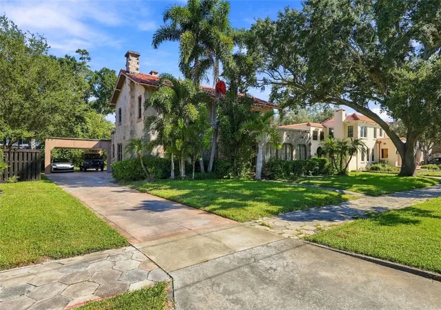 Photo 3 of Single family home for sale at 955 39th Avenue N, Saint Petersburg, FL 33703 | MLS# TB8544632 | Listing updated on 2026-09-22