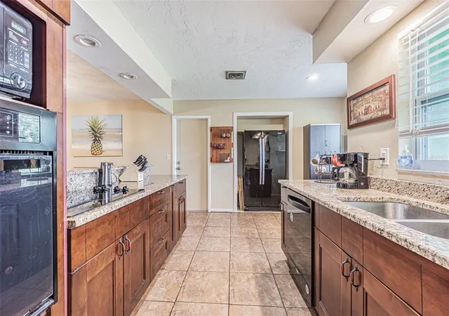 Photo 3 of Single family home for sale at 6924 300th Avenue N, Clearwater, FL 33761 | MLS# TB8544649 | Listing updated on 2026-09-21