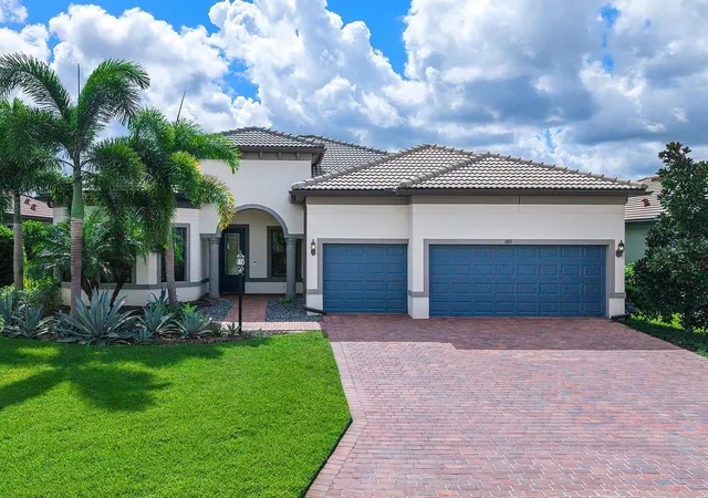 Photo 1 of Sale Pending at 6811 Gosport Cvs, Bradenton, FL 34202 | MLS# A4704778 | Listing updated on 2026-10-07