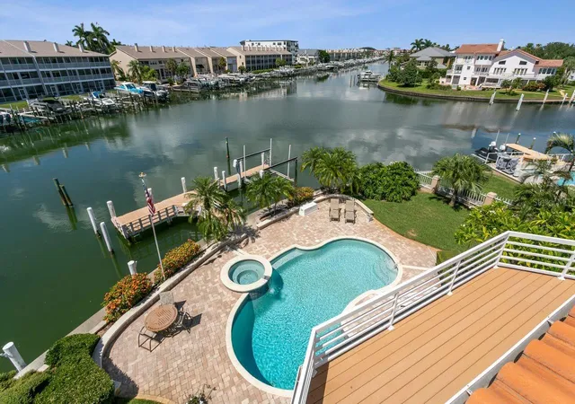 Photo 4 of Single family home for sale at 205 6th Street E, Saint Petersburg, FL 33715 | MLS# TB8544655 | Listing updated on 2026-10-24
