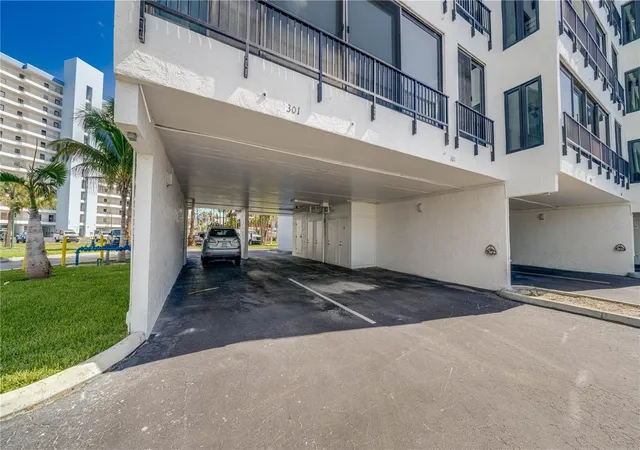 Listing Photo 4 - Condo for sale in building located at 15010 Punta Rassa Rd, Sanibel, FL 33908 - Unit #301