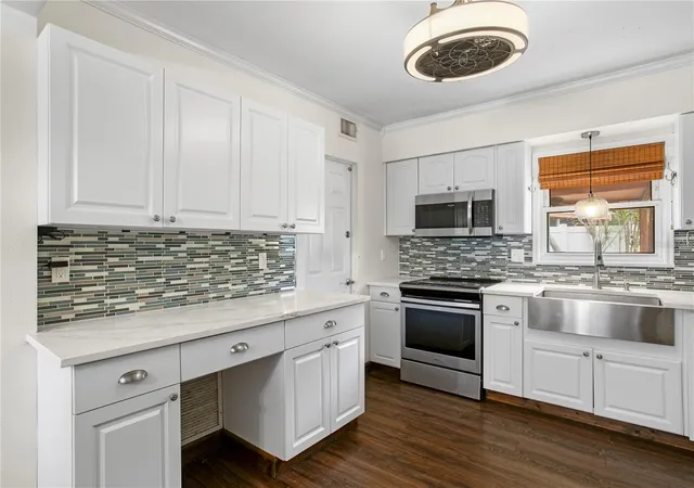 Photo 4 of Single family home for sale at 9201 86th Avenue, Seminole, FL 33777 | MLS# TB8544661 | Listing updated on 2026-09-19