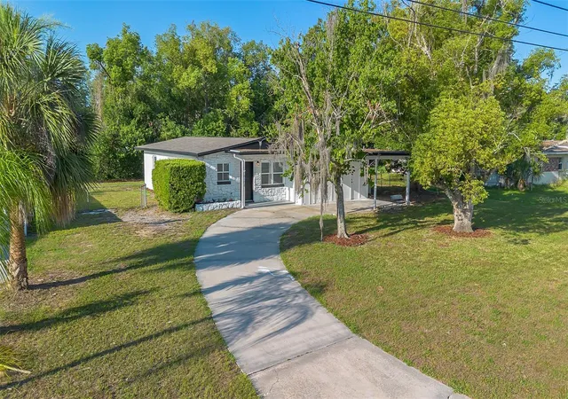 Photo 2 of Single family home for sale at 6108 Bear Lake Ter, Forest City, FL 32703 | MLS# O6438347 | Listing updated on 2026-09-05