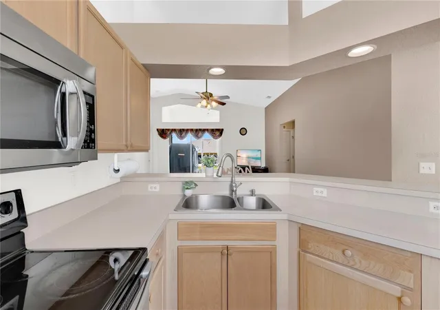Photo 4 of Single family home for sale at 246 Windridge St, Davenport, FL 33837 | MLS# O6438356 | Listing updated on 2026-09-25