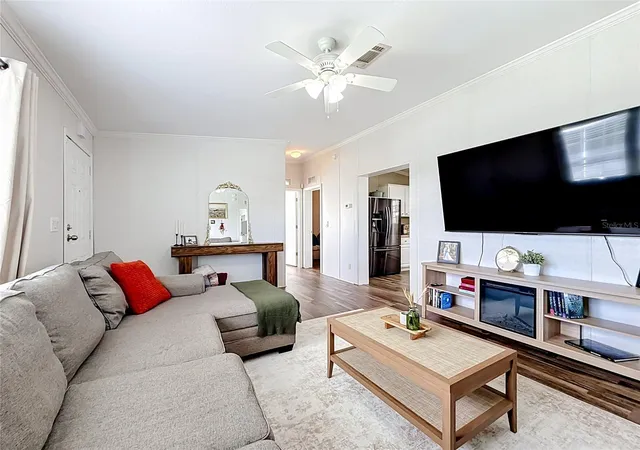 Photo 2 of Manufactured home for sale at 25110 Alamanda Dr, Astatula, FL 34705 | MLS# O6438361 | Listing updated on 2026-09-05