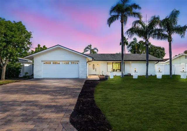 Photo 1 of Single family home for sale at 4495 Clearwater Harbor Dr S, Largo, FL 33770 | MLS# TB8544704 | Listing updated on 2026-09-30