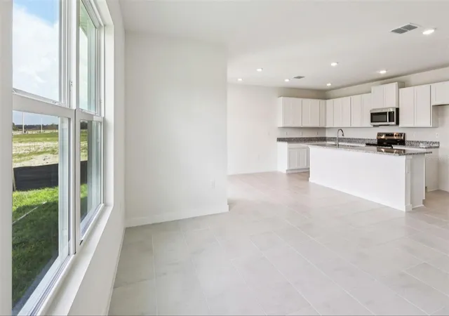 Photo 3 of Single family home for sale at 815 Andrew St, Winter Haven, FL 33881 | MLS# O6438380 | Listing updated on 2026-09-15