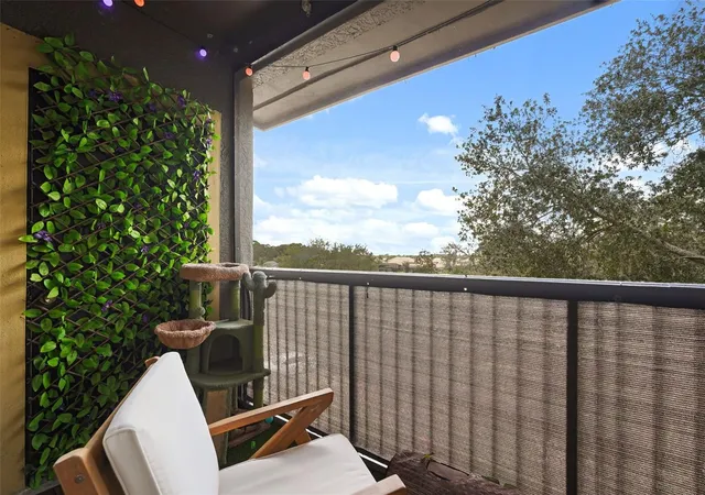 Photo 4 of Condo for sale at 126 Vista Verdi Cir #300, Lake Mary, FL 32746 | MLS# O6438383 | Listing updated on 2026-10-01