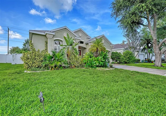 Photo 1 of Single family home for sale at 5308 52nd Avenue W, Bradenton, FL 34210 | MLS# A4704805 | Listing updated on 2026-09-05