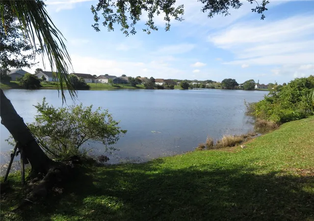 Photo 3 of Single family home for sale at 3115 Smoke Signal Cir, Kissimmee, FL 34746 | MLS# O6438391 | Listing updated on 2026-09-05