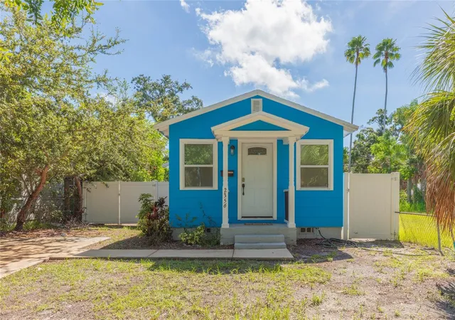 Photo 2 of Single family home for sale at 2356 38th Street S, Saint Petersburg, FL 33711 | MLS# TB8544744 | Listing updated on 2026-09-13
