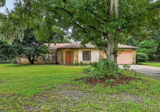 Photo 3 of Single family home for sale at 4702 Charro Ln, Plant City, FL 33565 | MLS# L4964750 | Listing updated on 2026-10-12