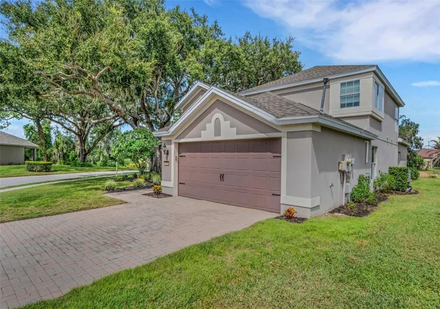 Photo 4 of Single family home for sale at 336 Del Sol Ave, Davenport, FL 33837 | MLS# S5156781 | Listing updated on 2026-10-03