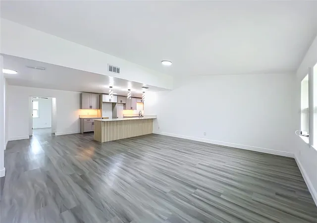 Photo 3 of Single family home for sale at 5604 Shasta Dr, Orlando, FL 32810 | MLS# O6438417 | Listing updated on 2026-09-21