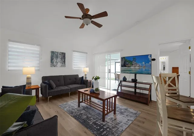 Photo 3 of Single family home for sale at 470 Paradise Woods Ct, Davenport, FL 33896 | MLS# S5156782 | Listing updated on 2026-10-01