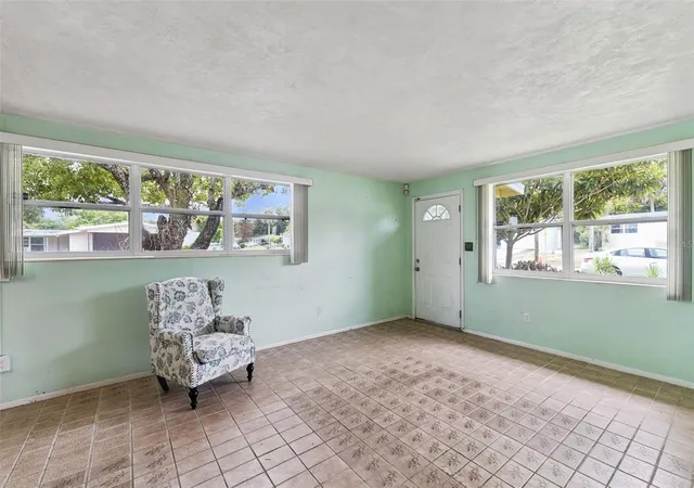 Photo 3 of Single family home for sale at 1101 Lewis Dr, Daytona Beach, FL 32117 | MLS# V4951072 | Listing updated on 2026-10-01