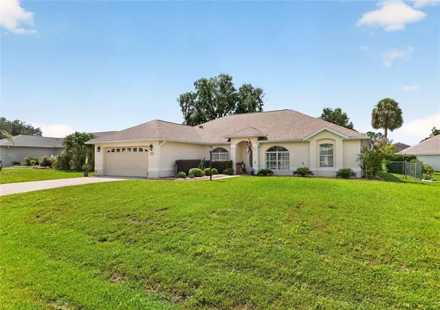 Photo 1 of Single family home for sale at 4732 Nw 34th Place, Ocala, FL 34482 | MLS# OM731529 | Listing updated on 2026-09-25