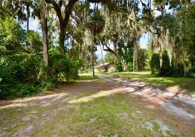 Photo 2 of Single family home for sale at 14202 Se 173rd Place, Hawthorne, FL 32640 | MLS# GC543192 | Listing updated on 2026-10-08