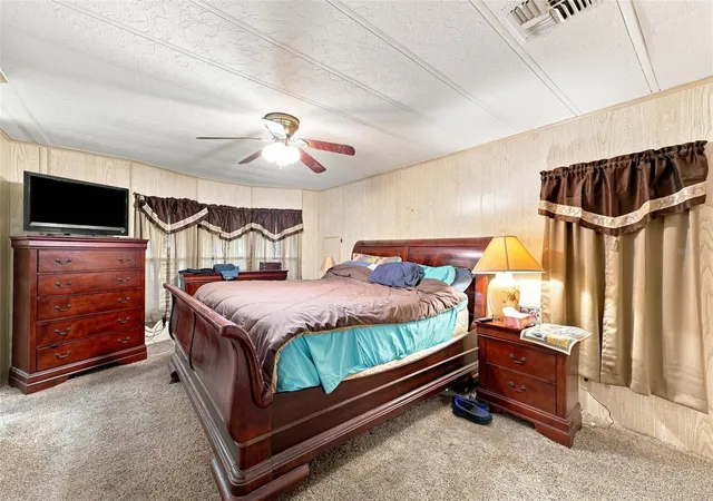 Photo 3 of Manufactured home for sale at 8150 Modena Ave, Brooksville, FL 34613 | MLS# W7889126 | Listing updated on 2026-10-13