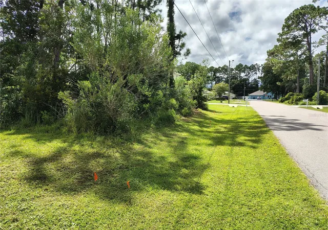 Photo 3 of Land for sale at 8 Ryding Ln, Palm Coast, FL 32164 | MLS# FC321163 | Listing updated on 2026-09-15