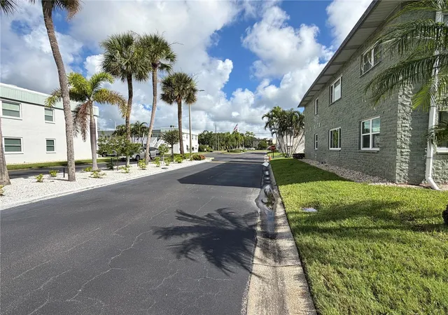 Photo 24 of Condo for sale at 5287 81st Street N #26, Saint Petersburg, FL 33709 | MLS# TB8544784 | Listing updated on 2026-09-05