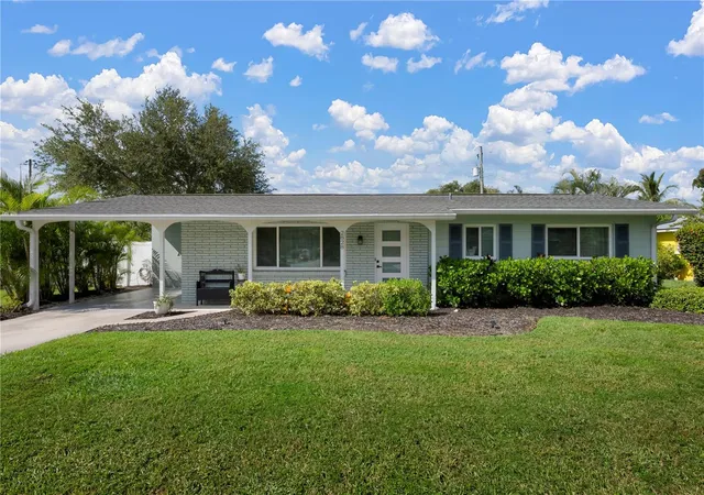 Photo 1 of Sale Pending at 2828 Gulf Gate Dr, Sarasota, FL 34231 | MLS# N6145594 | Listing updated on 2026-09-26