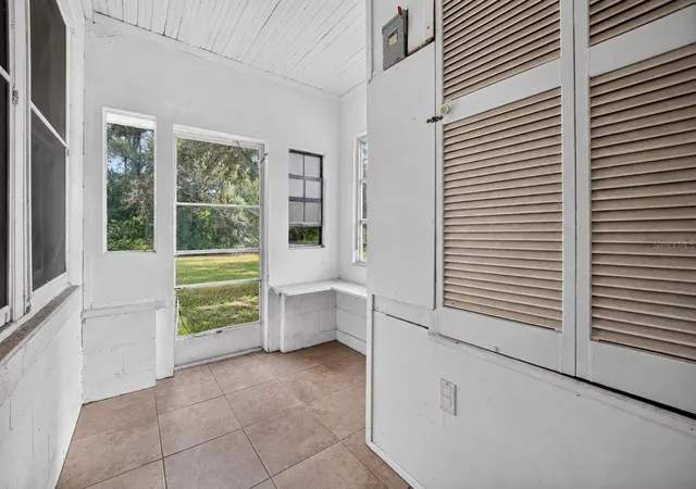 Photo 4 of Single family home for sale at 11855 SE 141st Terrace, Ocklawaha, FL 32179 | MLS# G5117288 | Listing updated on 2026-09-04
