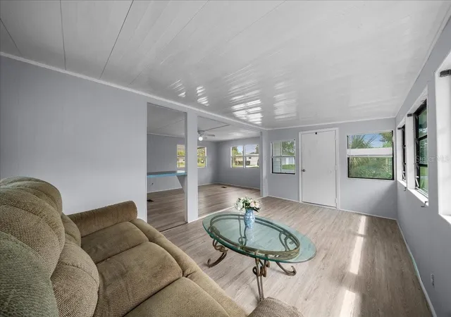 Photo 4 of Manufactured home for sale at 1314 Teakwood Ln, Lady Lake, FL 32159 | MLS# G5117289 | Listing updated on 2026-09-25