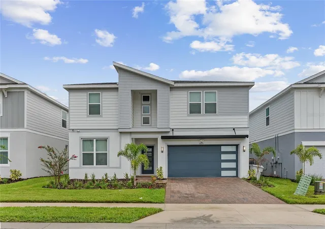 Single family home for sale at 16175 Coastal Cvs Ln, CLERMONT, FL 34714 | MLS# O6438475