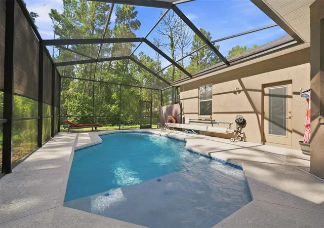 Single family home for sale at 25 Sanders Cir, HOMOSASSA, FL 34446 | MLS# W7889130 | Listing updated on 2026-10-07