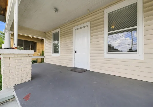 Photo 3 of Single family home for sale at 1609 E Lake Ave, Tampa, FL 33610 | MLS# W7889131 | Listing updated on 2026-10-20
