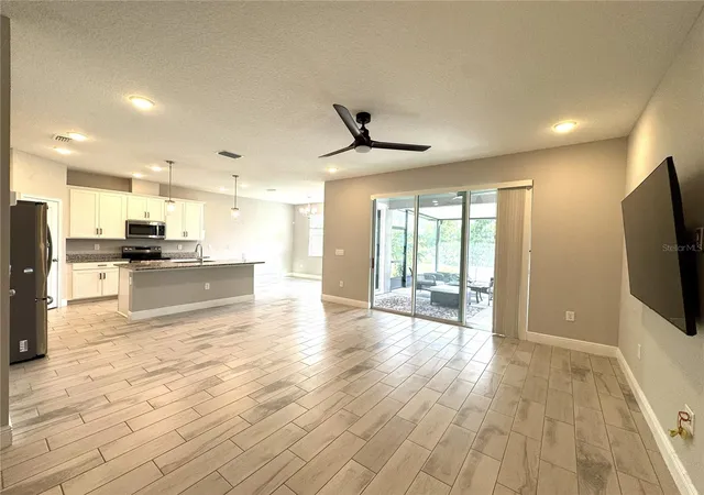 Photo 3 of Single family home for sale at 6644 Great Bear Dr, Lakeland, FL 33805 | MLS# O6438493 | Listing updated on 2026-09-25
