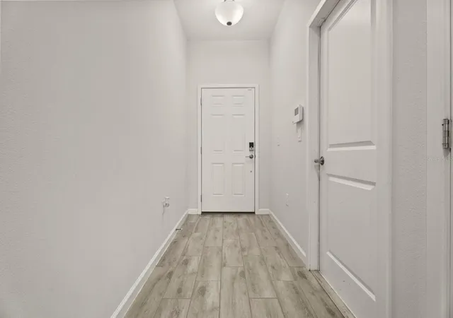 Photo 4 of Townhouse for sale at 9174 Tecumseh Dr, Orlando, FL 32825 | MLS# R4911915 | Listing updated on 2026-09-20